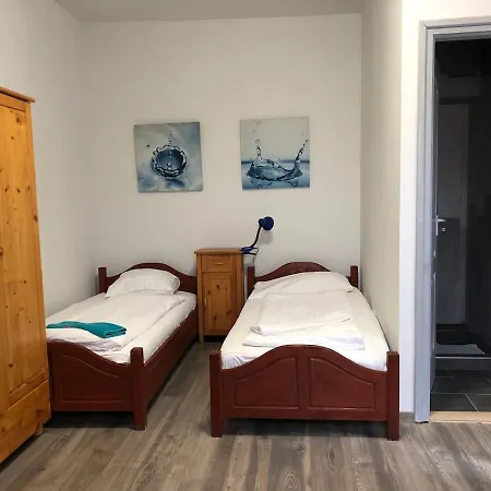 Konukevi Harom Tarka Macska 3*