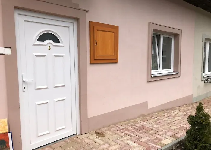 Guest house Harom Tarka Macska