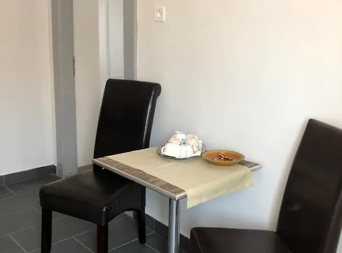 Harom Tarka Macska Guest house