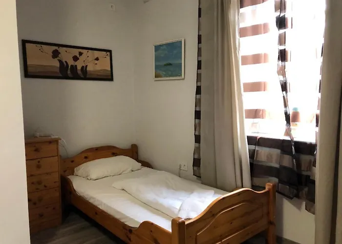 Harom Tarka Macska Guest house